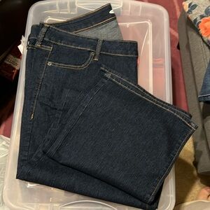 Old Navy brand new with tags dark wash Jean.